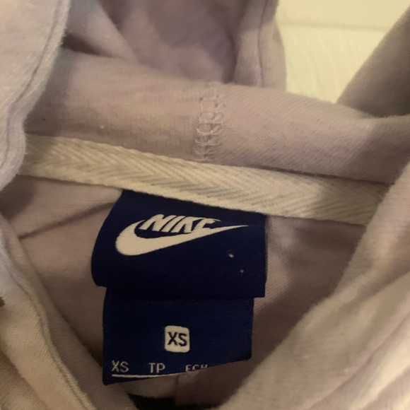 Nike sweatshirt - Picture 2 of 3